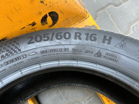 Opony zimowe 2x 205/60 R16 Continental WinterContact TS870P Opony zimowe 2x 205/60 R16 Continental WinterContact TS870P