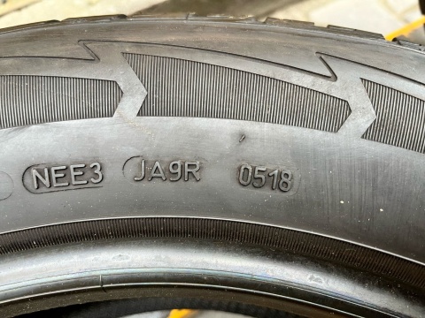 Opony zimowe 2x 215/65 R17 Goodyear UltraGrip Performance Opony zimowe 2x 215/65 R17 Goodyear UltraGrip Performance