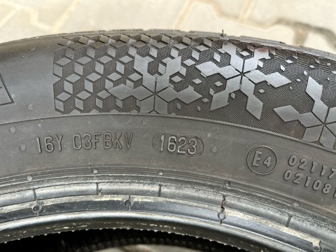 Opony zimowe 2x 235/55 R17 Continental WinterContact TS870P Opony zimowe 2x 235/55 R17 Continental WinterContact TS870P