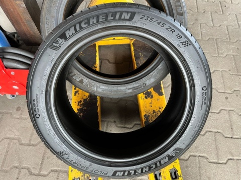 Opony letnie 2x 235/45 R18 Michelin Pilot Sport 4 Accoustic