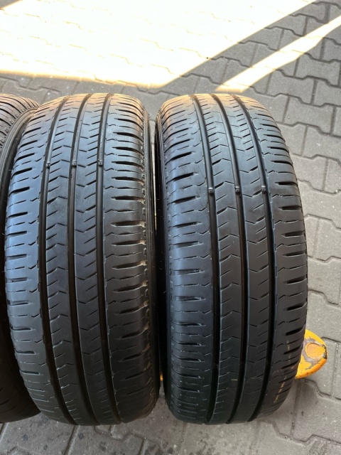 Opony letnie 4x 215/70 R15C Nexen Roadian CT8 Opony letnie 4x 215/70 R15C Nexen Roadian CT8
