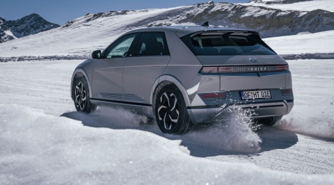 Opony zimowe 275/45 R21 Hankook IW01A iON icept